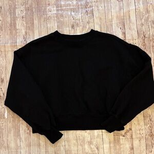 Old Navy Women's Black Crew Neck Sweatshirt Cropped